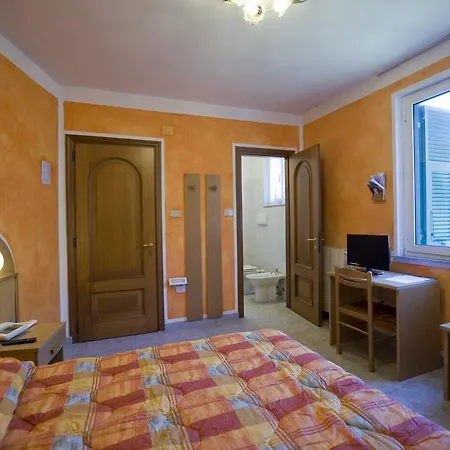 Hotel Ristorante Turchino 2*